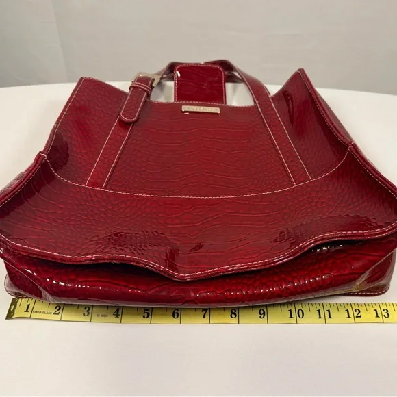 Liz Claiborne Burgundy Patent Shoulder Tote Bag - Picture 5 of 6